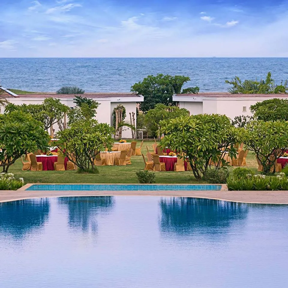 Chariot Beach Resort Photo2